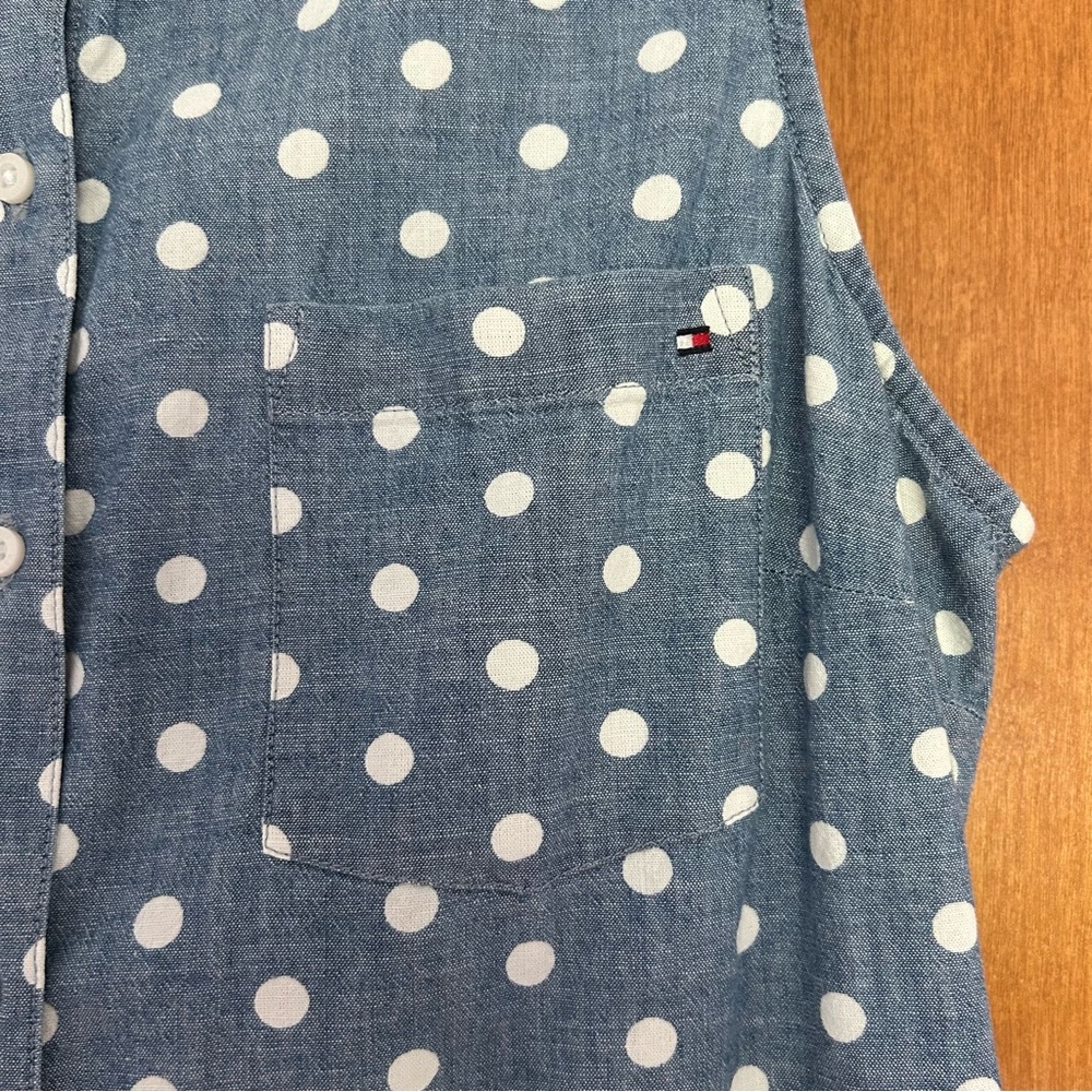 Tommy Hilfiger Polka Dot Chambray Button Up Tank Top Size Large - Picture 2 of 10